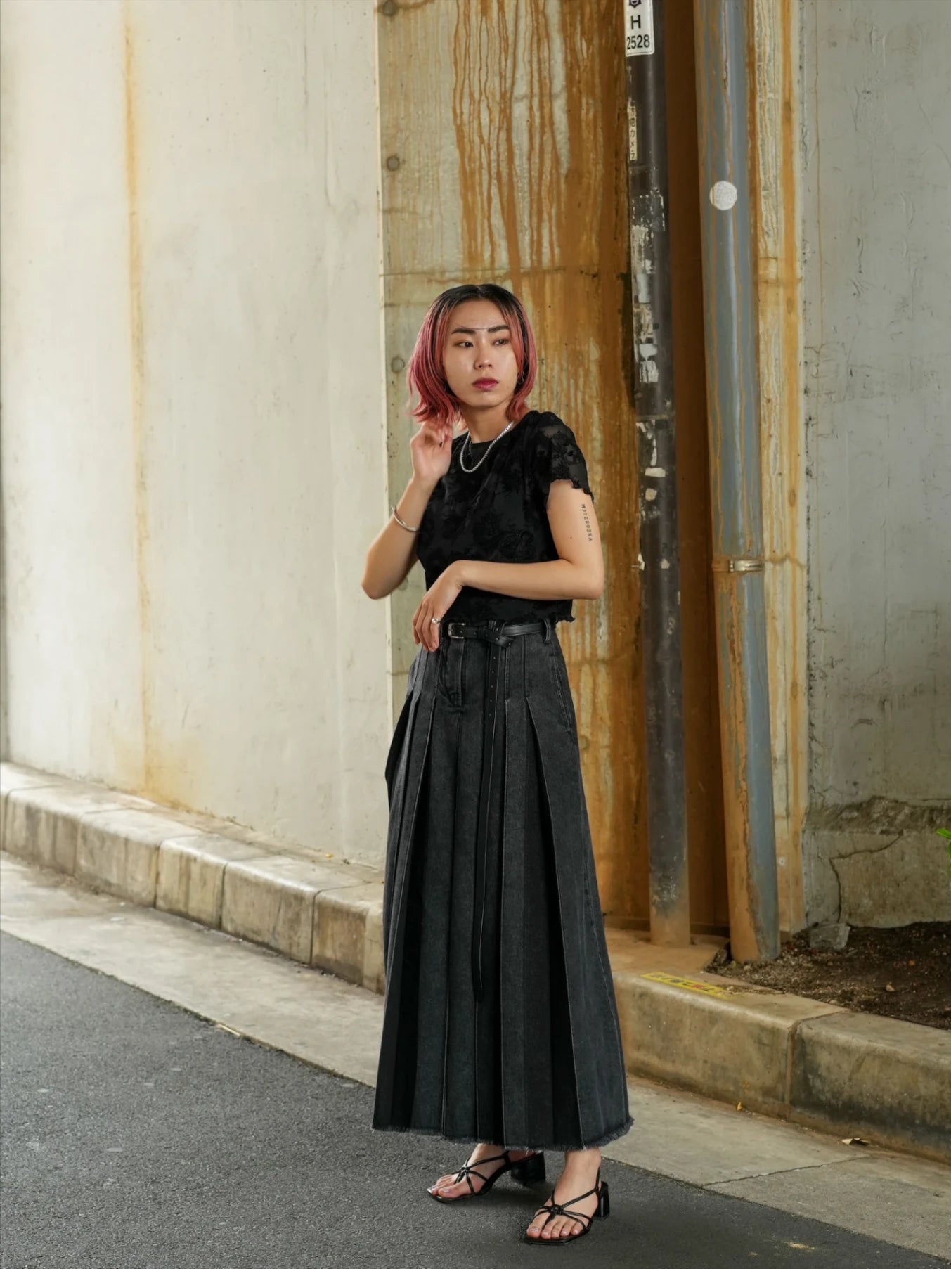 KANAME SUKEBAN DENIM‐BLACK