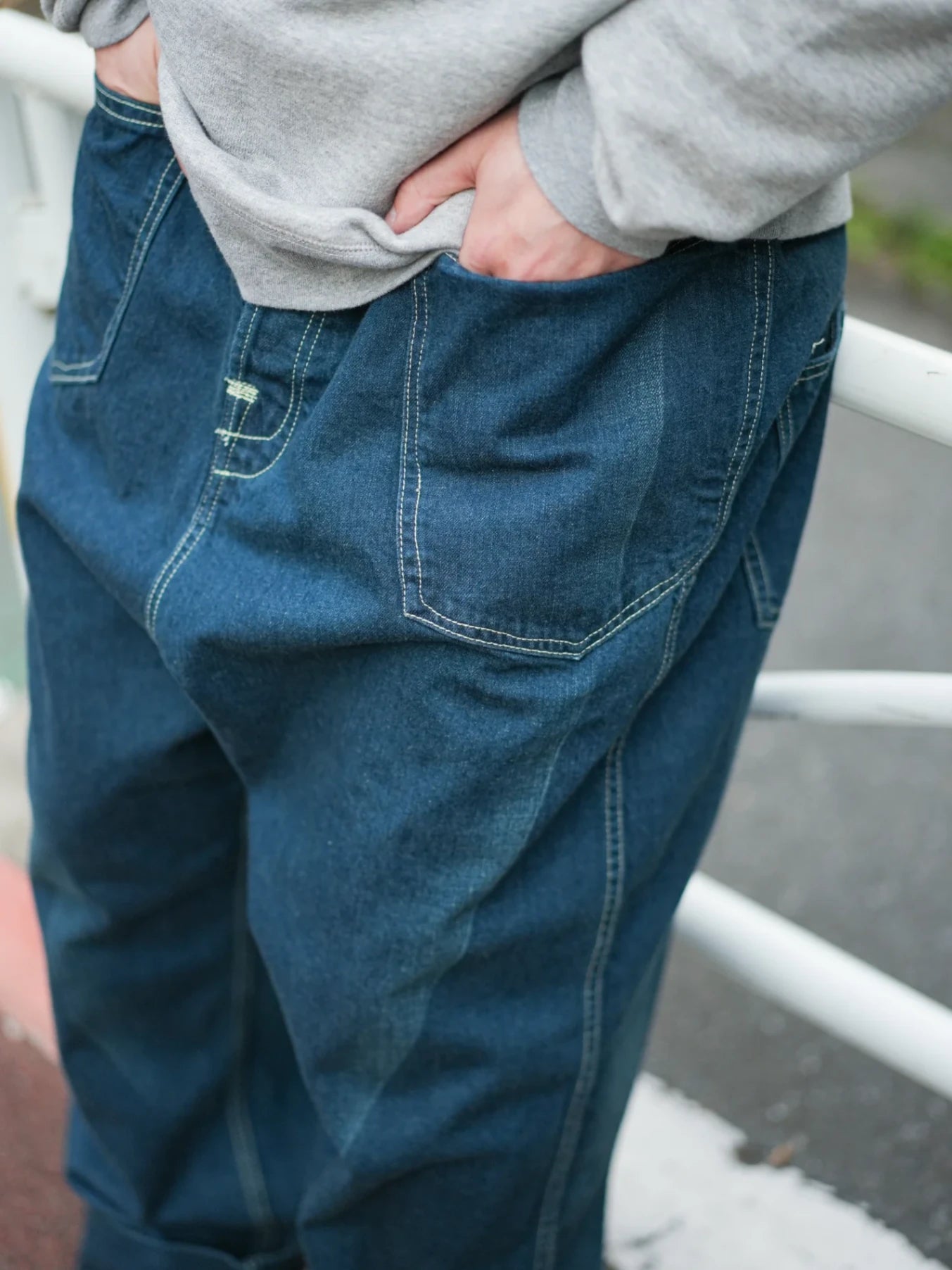 Replica Jeans - Strapped