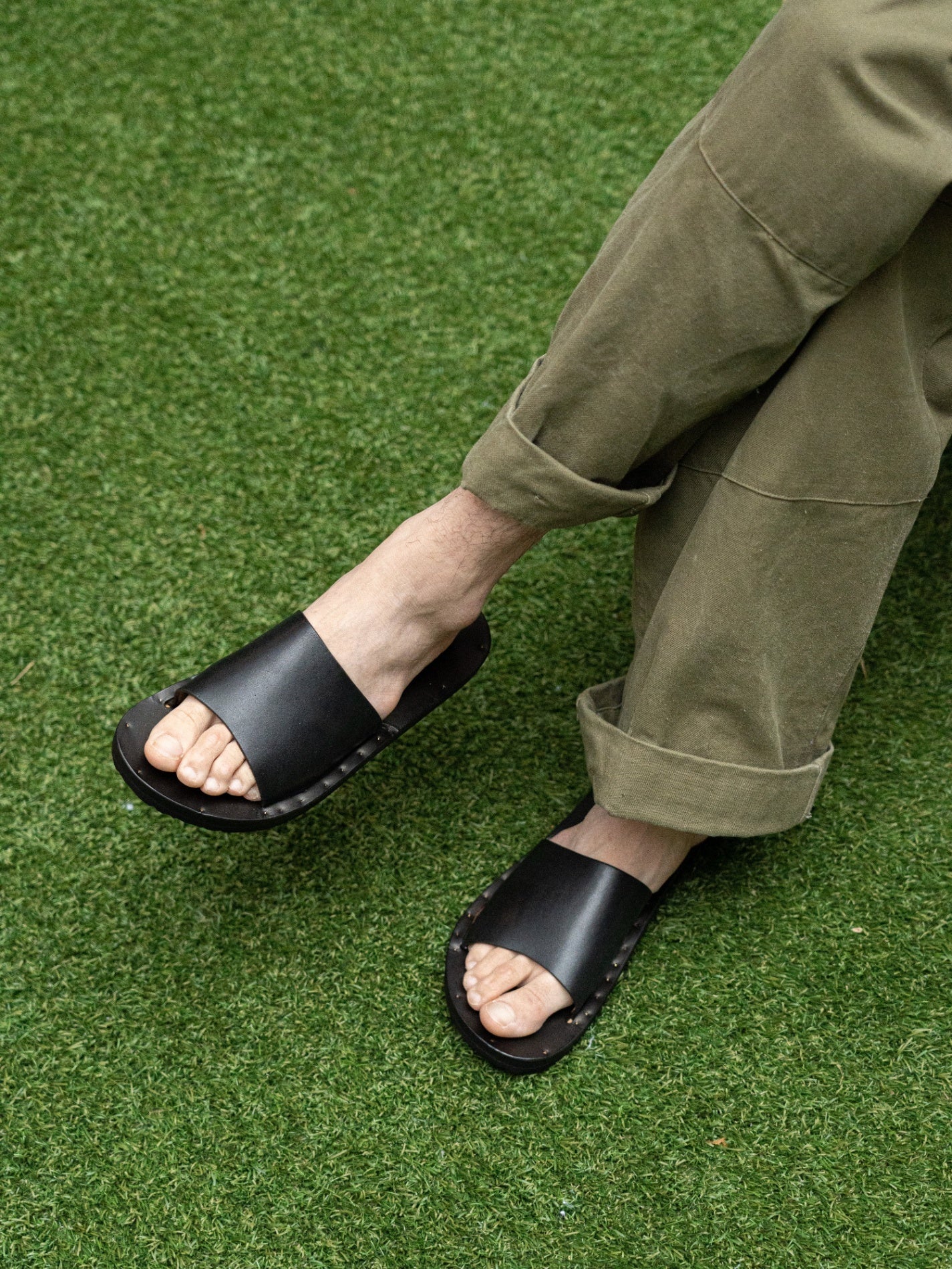 Jutta Neumann / Simone レザーサンダル